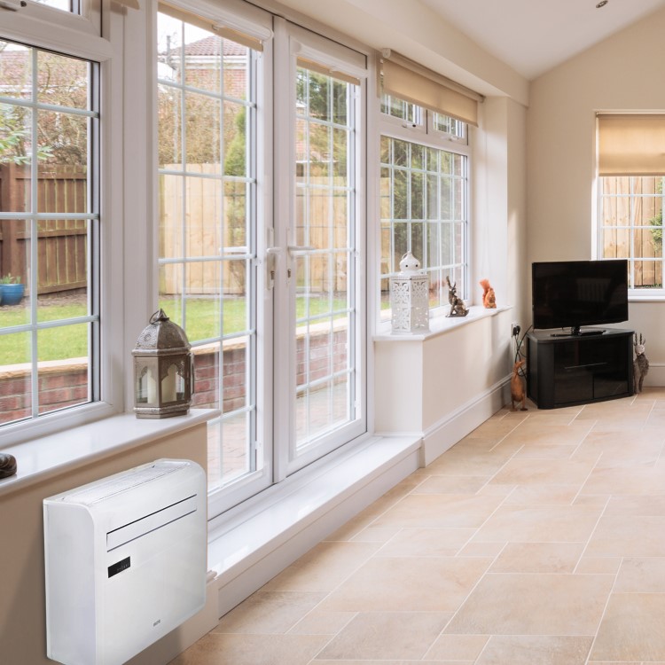 Refurbished electriQ IQOOL-SMART15HP 12000 BTU Wall Mounted Air Conditioner with Heat Pump - No Outdoor Unit Needed