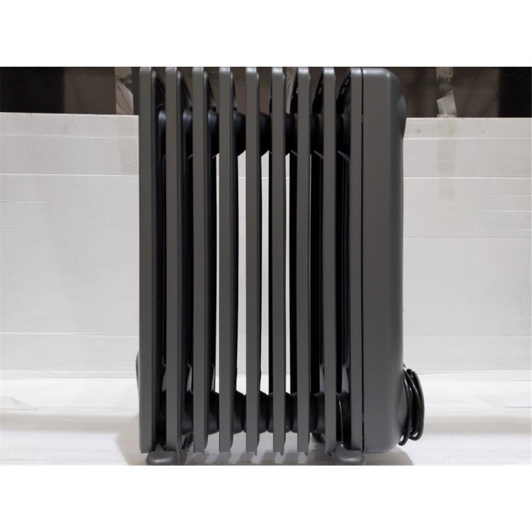 GRADE A3 - Delonghi Radia S TRRS0920E 2kW Oil Filled Radiator with 5 Year Warranty - Grey
