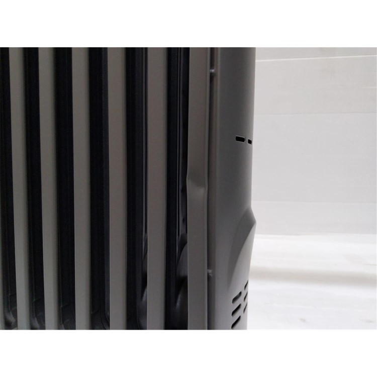 GRADE A3 - Delonghi Radia S TRRS0920E 2kW Oil Filled Radiator with 5 Year Warranty - Grey